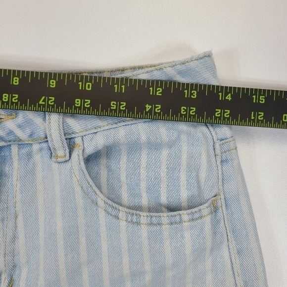PacSun Mom Shorts Size 27 - Picture 14 of 16